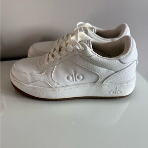 Alo sneakers size US 7 worn a few times in great condition